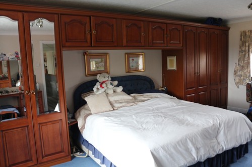 Preowned solid wood and cherry - solid,