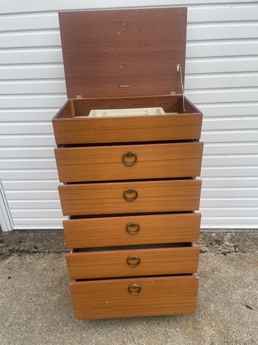 Schriber mid century - century, chest